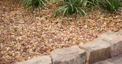 5 Reasons to Use Washed Gravel in Your Next Landscaping Project