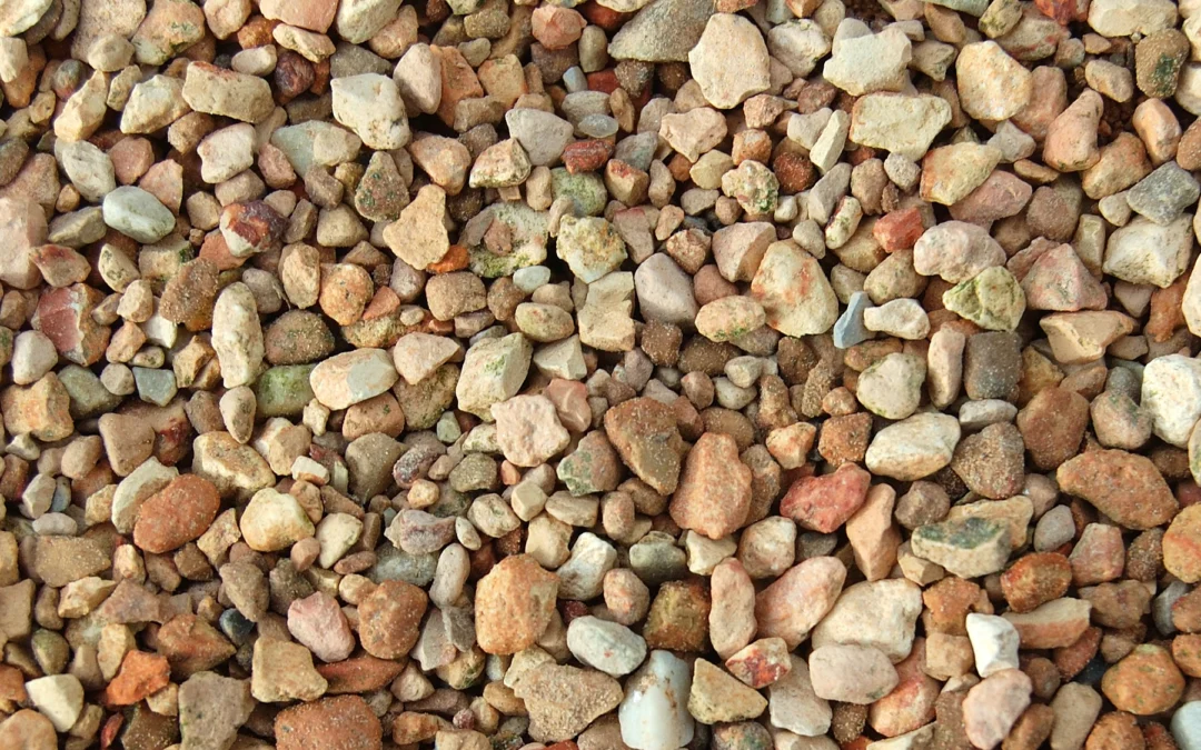 A Comprehensive Guide To Working With Pea Gravel In Your Landscaping